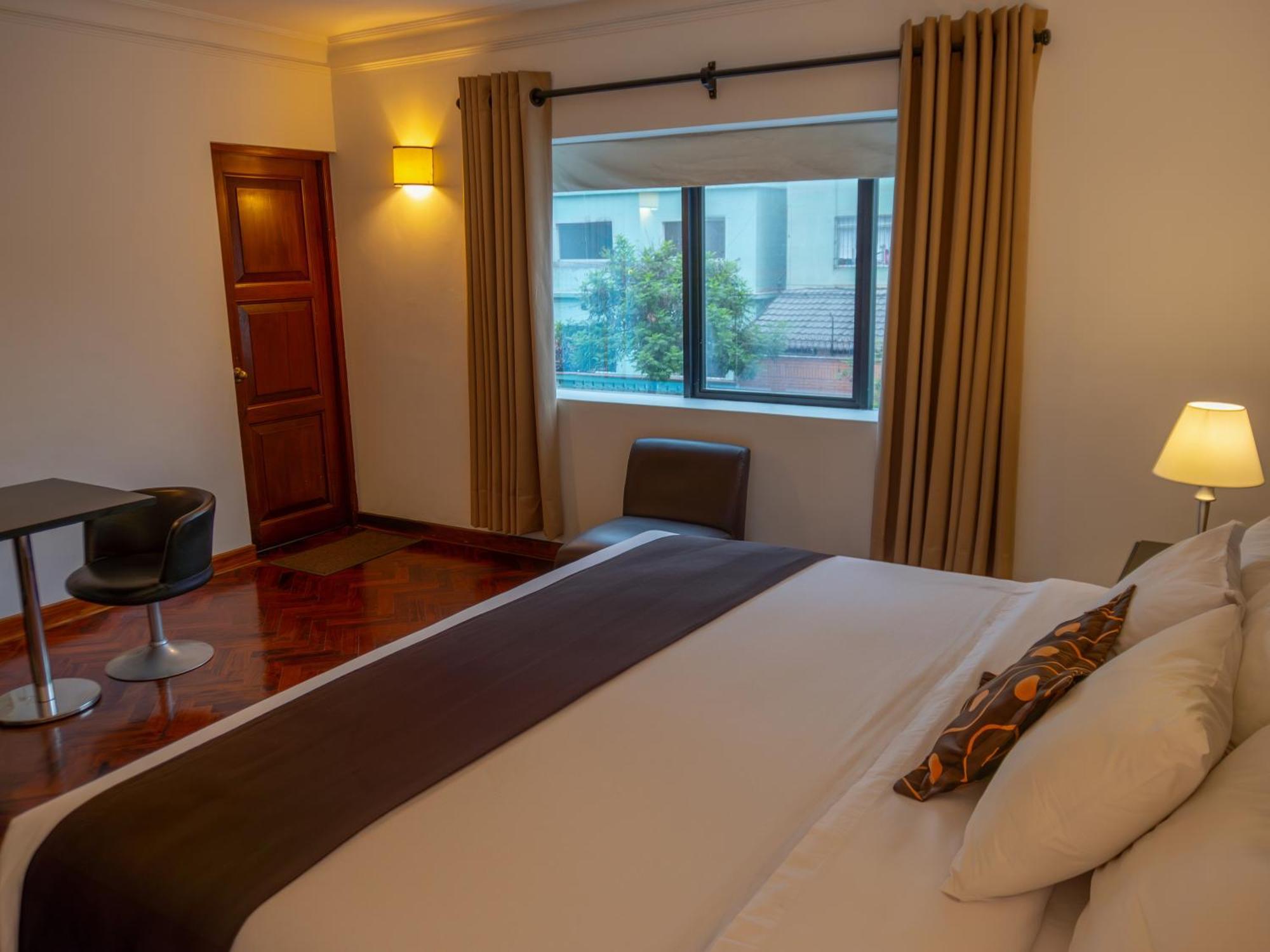 Ferre De Hotel Lima